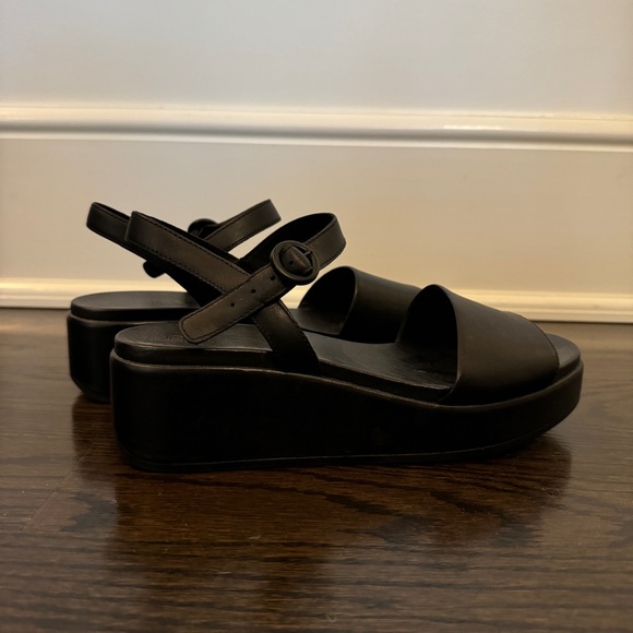 Camper Misia Black Platform Sandals - Picture 8 of 9